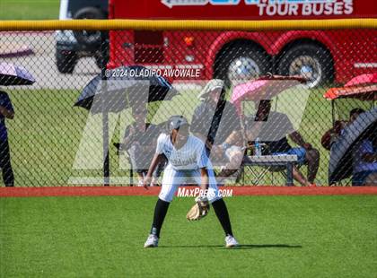Thumbnail 1 in Guyer vs. Weslaco (UIL 6A Softball Semifinal) photogallery.