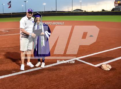 Thumbnail 2 in Guyer vs. Weslaco (UIL 6A Softball Semifinal) photogallery.