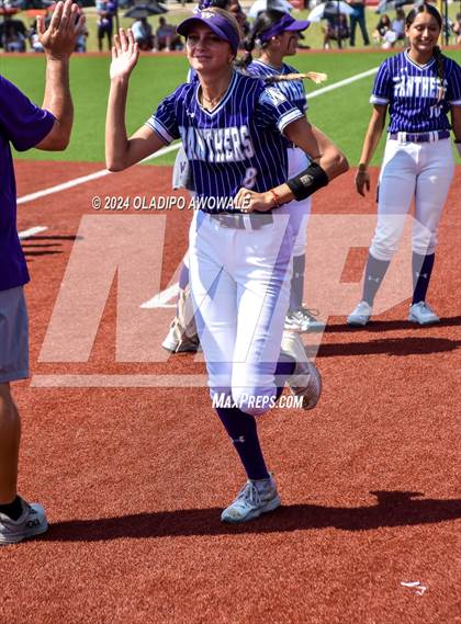 Thumbnail 2 in Guyer vs. Weslaco (UIL 6A Softball Semifinal) photogallery.