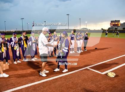 Thumbnail 3 in Guyer vs. Weslaco (UIL 6A Softball Semifinal) photogallery.
