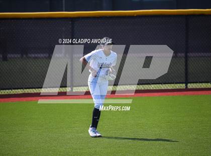 Thumbnail 2 in Guyer vs. Weslaco (UIL 6A Softball Semifinal) photogallery.