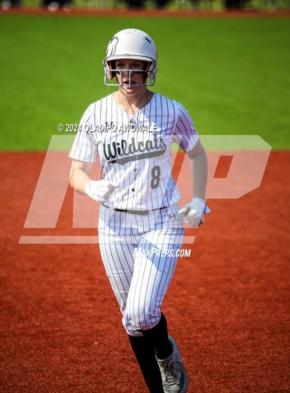 Thumbnail 1 in Guyer vs. Weslaco (UIL 6A Softball Semifinal) photogallery.