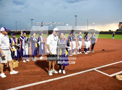 Thumbnail 2 in Guyer vs. Weslaco (UIL 6A Softball Semifinal) photogallery.