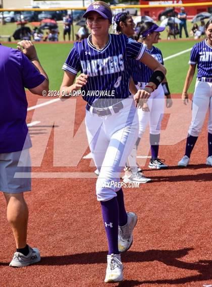 Thumbnail 3 in Guyer vs. Weslaco (UIL 6A Softball Semifinal) photogallery.
