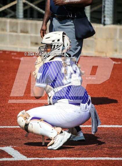 Thumbnail 3 in Guyer vs. Weslaco (UIL 6A Softball Semifinal) photogallery.