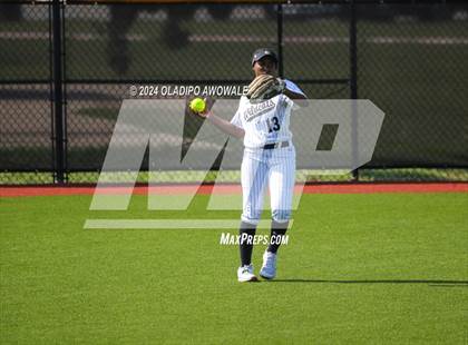 Thumbnail 2 in Guyer vs. Weslaco (UIL 6A Softball Semifinal) photogallery.