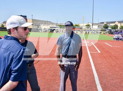 Thumbnail 3 in Guyer vs. Weslaco (UIL 6A Softball Semifinal) photogallery.