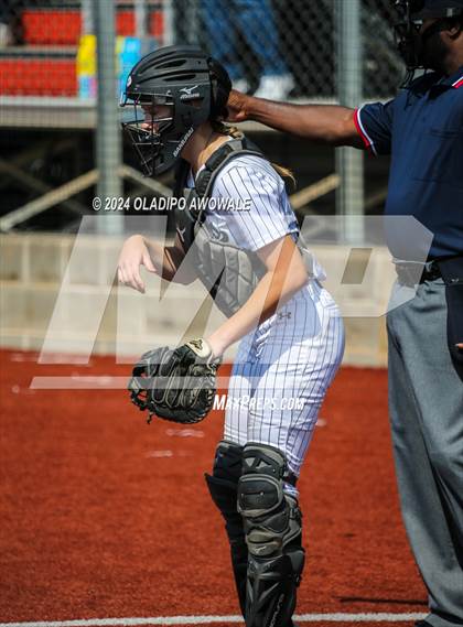 Thumbnail 1 in Guyer vs. Weslaco (UIL 6A Softball Semifinal) photogallery.