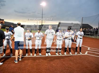 Thumbnail 3 in Guyer vs. Weslaco (UIL 6A Softball Semifinal) photogallery.