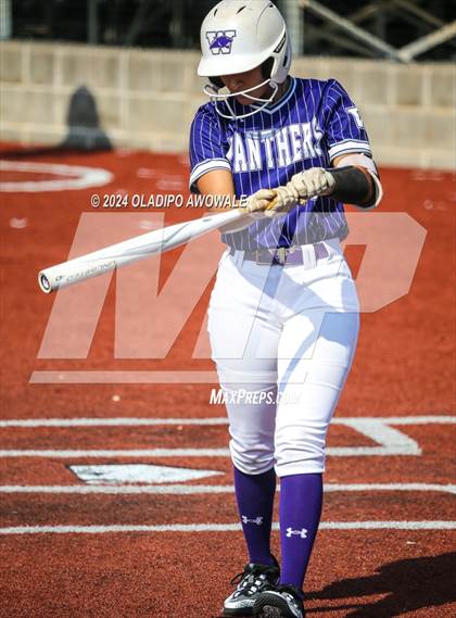 Thumbnail 2 in Guyer vs. Weslaco (UIL 6A Softball Semifinal) photogallery.