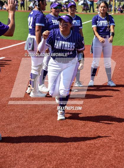 Thumbnail 3 in Guyer vs. Weslaco (UIL 6A Softball Semifinal) photogallery.