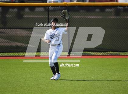 Thumbnail 3 in Guyer vs. Weslaco (UIL 6A Softball Semifinal) photogallery.