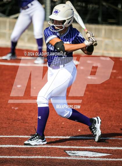 Thumbnail 2 in Guyer vs. Weslaco (UIL 6A Softball Semifinal) photogallery.