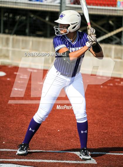 Thumbnail 1 in Guyer vs. Weslaco (UIL 6A Softball Semifinal) photogallery.