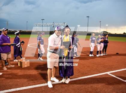 Thumbnail 1 in Guyer vs. Weslaco (UIL 6A Softball Semifinal) photogallery.