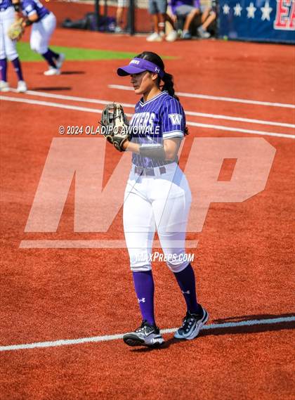 Thumbnail 1 in Guyer vs. Weslaco (UIL 6A Softball Semifinal) photogallery.