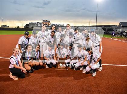 Thumbnail 2 in Guyer vs. Weslaco (UIL 6A Softball Semifinal) photogallery.
