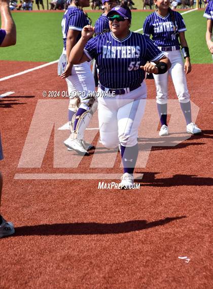 Thumbnail 1 in Guyer vs. Weslaco (UIL 6A Softball Semifinal) photogallery.