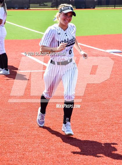 Thumbnail 1 in Guyer vs. Weslaco (UIL 6A Softball Semifinal) photogallery.