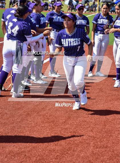 Thumbnail 2 in Guyer vs. Weslaco (UIL 6A Softball Semifinal) photogallery.