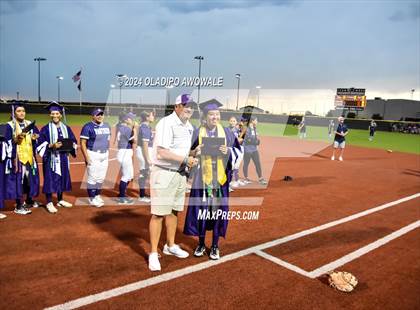 Thumbnail 3 in Guyer vs. Weslaco (UIL 6A Softball Semifinal) photogallery.