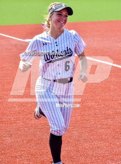Thumbnail 3 in Guyer vs. Weslaco (UIL 6A Softball Semifinal) photogallery.