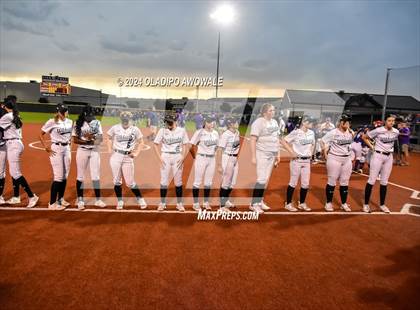 Thumbnail 1 in Guyer vs. Weslaco (UIL 6A Softball Semifinal) photogallery.