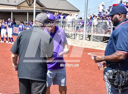 Thumbnail 3 in Guyer vs. Weslaco (UIL 6A Softball Semifinal) photogallery.