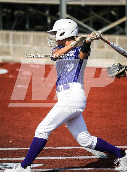 Thumbnail 1 in Guyer vs. Weslaco (UIL 6A Softball Semifinal) photogallery.