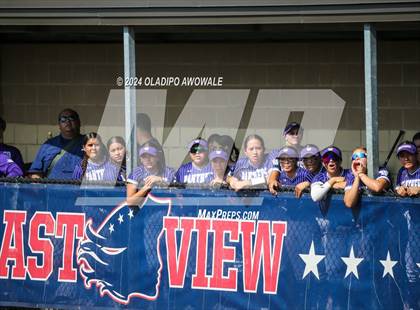 Thumbnail 3 in Guyer vs. Weslaco (UIL 6A Softball Semifinal) photogallery.