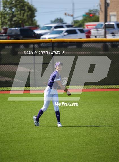 Thumbnail 1 in Guyer vs. Weslaco (UIL 6A Softball Semifinal) photogallery.