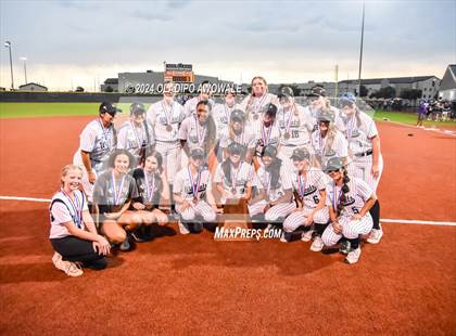 Thumbnail 3 in Guyer vs. Weslaco (UIL 6A Softball Semifinal) photogallery.