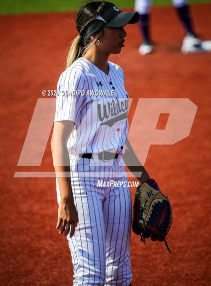 Thumbnail 1 in Guyer vs. Weslaco (UIL 6A Softball Semifinal) photogallery.