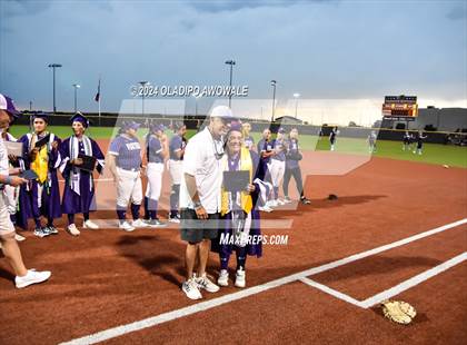 Thumbnail 2 in Guyer vs. Weslaco (UIL 6A Softball Semifinal) photogallery.