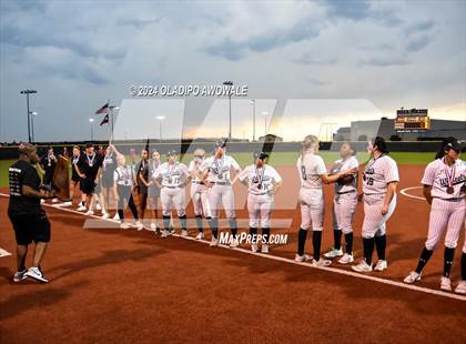Thumbnail 1 in Guyer vs. Weslaco (UIL 6A Softball Semifinal) photogallery.