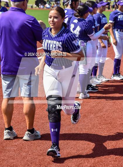 Thumbnail 2 in Guyer vs. Weslaco (UIL 6A Softball Semifinal) photogallery.