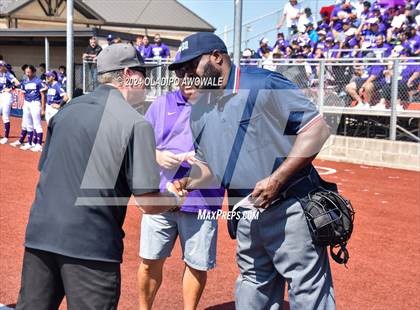 Thumbnail 2 in Guyer vs. Weslaco (UIL 6A Softball Semifinal) photogallery.