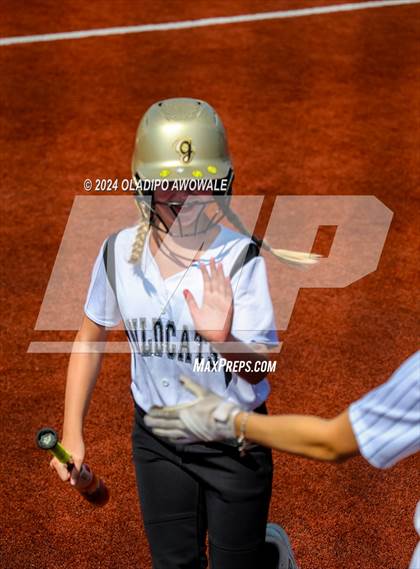 Thumbnail 2 in Guyer vs. Weslaco (UIL 6A Softball Semifinal) photogallery.