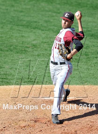 Thumbnail 2 in Elmira vs. Ketcham (NYSPHSAA Class AA Regional Semifinal) photogallery.