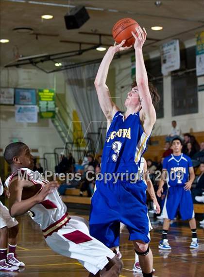 Thumbnail 3 in Clovis West vs Agoura (Santa Barbara Holiday Classic) photogallery.