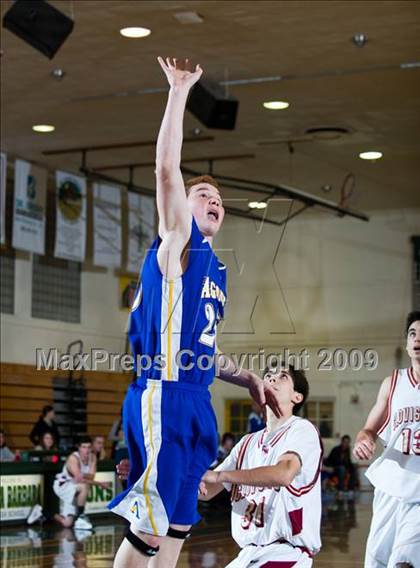 Thumbnail 3 in Clovis West vs Agoura (Santa Barbara Holiday Classic) photogallery.