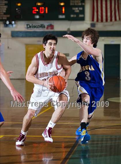 Thumbnail 3 in Clovis West vs Agoura (Santa Barbara Holiday Classic) photogallery.