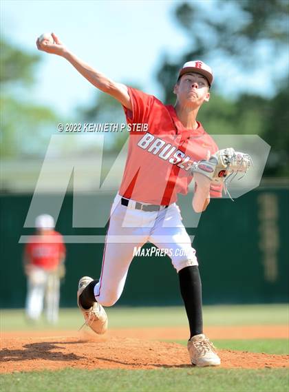 Thumbnail 1 in Berwick vs. Brusly (LHSAA 3A Regional Playoff) photogallery.