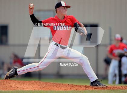 Thumbnail 3 in Berwick vs. Brusly (LHSAA 3A Regional Playoff) photogallery.