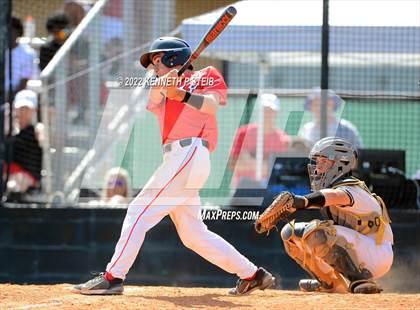 Thumbnail 3 in Berwick vs. Brusly (LHSAA 3A Regional Playoff) photogallery.