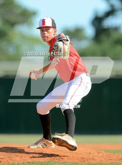 Thumbnail 2 in Berwick vs. Brusly (LHSAA 3A Regional Playoff) photogallery.