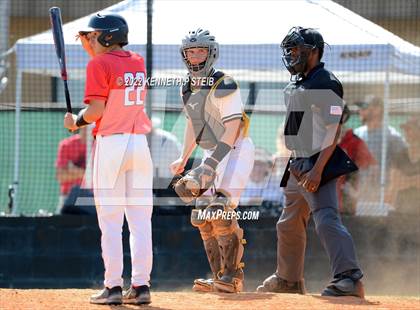 Thumbnail 2 in Berwick vs. Brusly (LHSAA 3A Regional Playoff) photogallery.