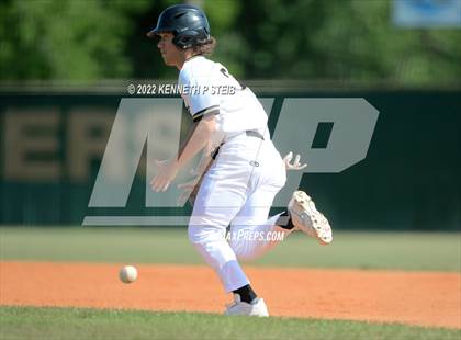 Thumbnail 3 in Berwick vs. Brusly (LHSAA 3A Regional Playoff) photogallery.