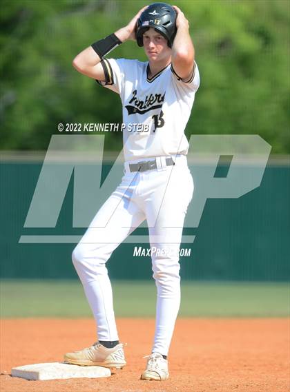 Thumbnail 2 in Berwick vs. Brusly (LHSAA 3A Regional Playoff) photogallery.