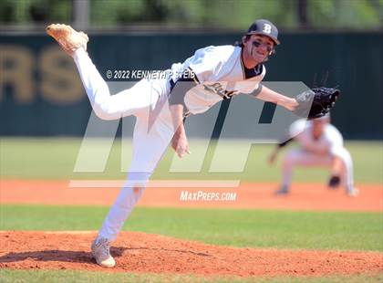 Thumbnail 1 in Berwick vs. Brusly (LHSAA 3A Regional Playoff) photogallery.
